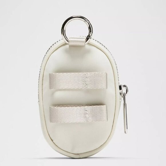 Lululemon Crossbody Bag with Nano Pouch 2L in Bone, BNWT - Picture 7 of 8